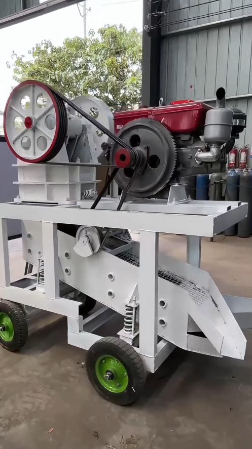Small Mobile Jaw Crusher  | 10 TPH Capacity